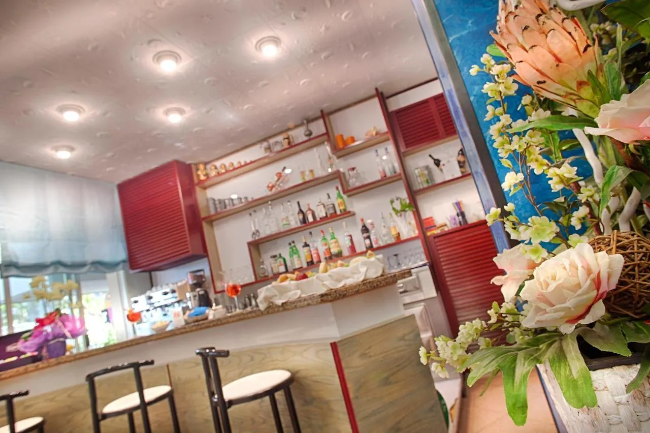 Hotel Nettuno Беллария-Иджеа-Марина