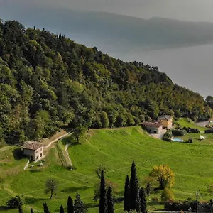 https://borgo-paradiso.it-lombardy.com